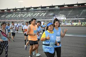 BIB: 
                            <button type="button" onclick="openModal(10466635)" class="btn btn-primary btn-sm float-right btn-popup" data-toggle="modal" data-target=".modal-high-quality">
                        <i class="fas fa-shopping-cart"></i> Add to Cart
                    </button>
                                            <button type="button" onclick="isThisMe(10466635, true)" class="btn btn-success btn-sm float-right btn-popup btn-isme hidden" data-toggle="tooltip" data-placement="bottom" title="นี่คือรูปของคุณใช่ไหม คลิกที่นี่เพื่อเอาเข้าอัลบั้ม">
                        <i class="fas fa-plus"></i> Add to album
                    </button>
                    <button type="button" onclick="isThisMe(10466635, false)" class="btn btn-warning btn-sm float-right btn-popup btn-isnotme hidden">
                        <i class="fas fa-ban"></i> Remove from album
                    </button>